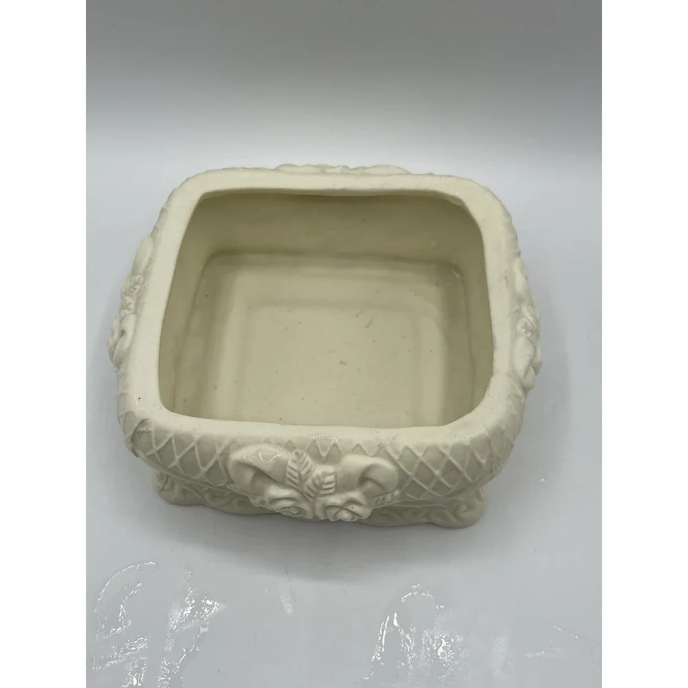 Vintage Ornate Victorian Bisque Keepsake Trinket Box Detailed